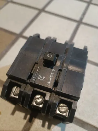 Disjuntor 90A