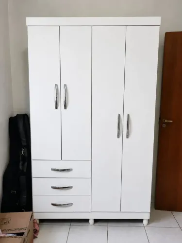 Guarda roupa de solteiro conservado entrego e monto 