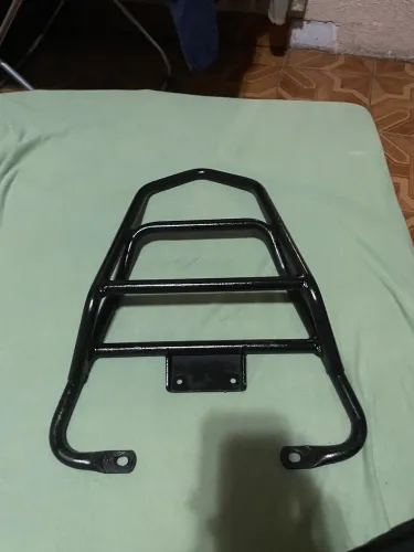 Suporte para baú (churrasqueira) da o preço e leva 
