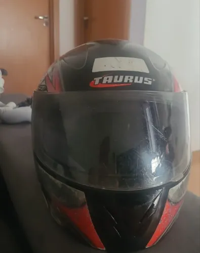 Capacete