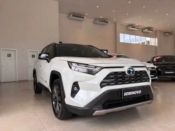 Toyota RAV4 2.0 High 4X2 16V Aut. 2024