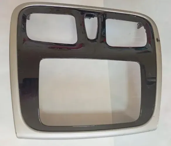 Moldura Sem Difusor 682606935r Renault Sandero Logan Detalhe