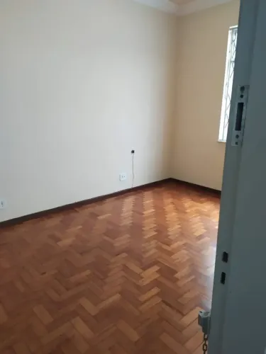 Imóvel para aluguel tem 65 metros quadrados com 2 quartos em Vila da Penha - Rio de Janeir