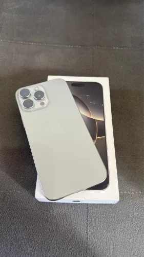 iPhone 16 Pro