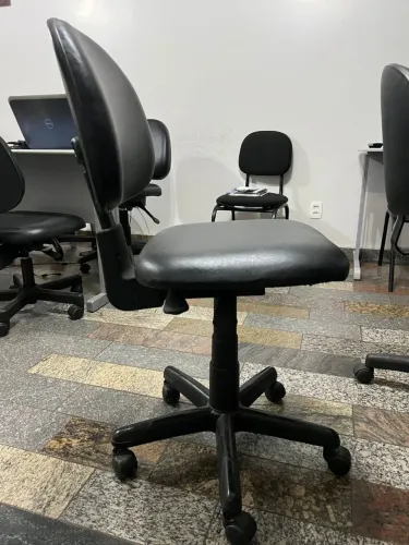 Cadeira regulável R$150,00 cada, tenho 2 unidades