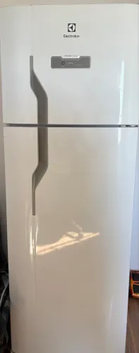 Geladeira Electrolux Frost Free - 371L - 110V - Excelente Estado