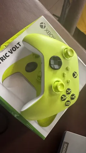 Controle electric volt - xbox series