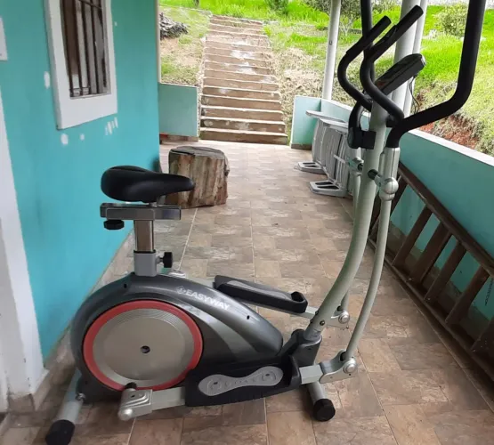 Elíptico e Bicicleta Ergométrica 