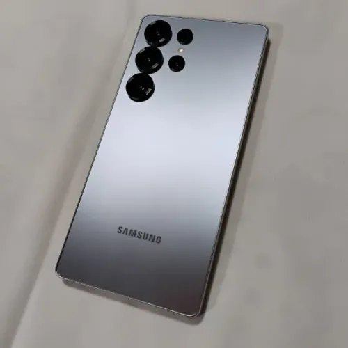 Samsung S25 Ultra 256 GB + Fones Bluetooth Buds Core (perfeito estado)