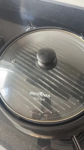 Multi Grill Britânia Preto com Tampa de Vidro - Completo!