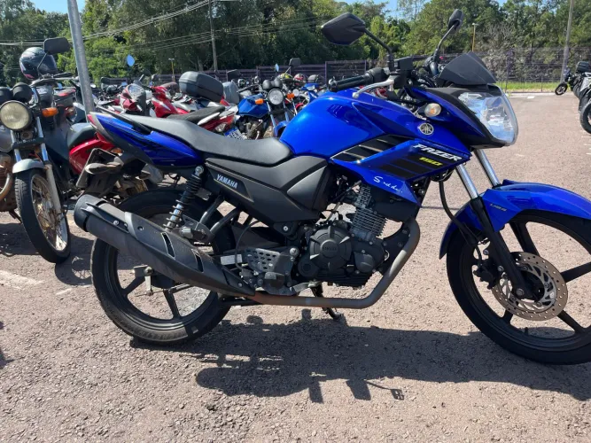 Vende-se Fazer 150 