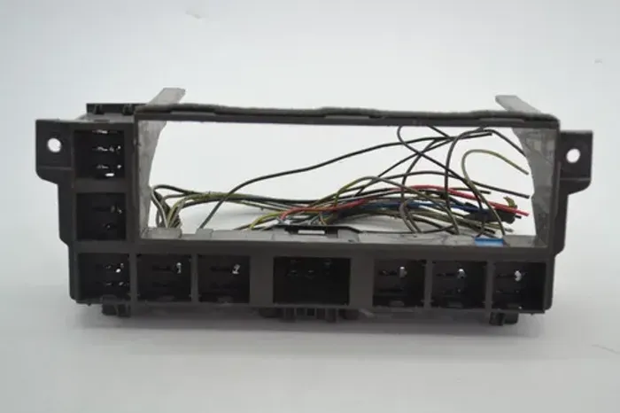 Moldura Central Radio Som Botões Painel Gm Vectra Original