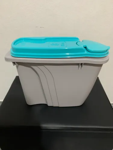 Pote de ração Petplast 8 litros