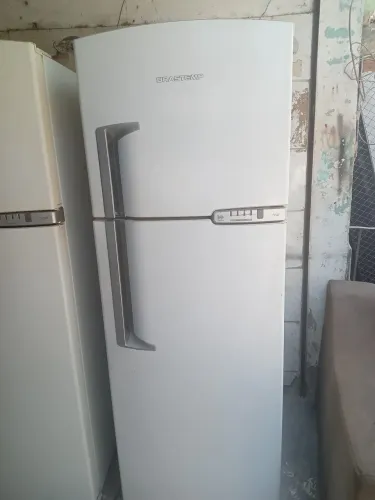 Geladeira Brastemp Frost Free 352L Duplex Branca | Espaçosa e Econômica<br>R$750,00