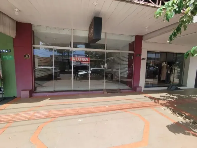 Salão comercial para locação em Dourados-MS.