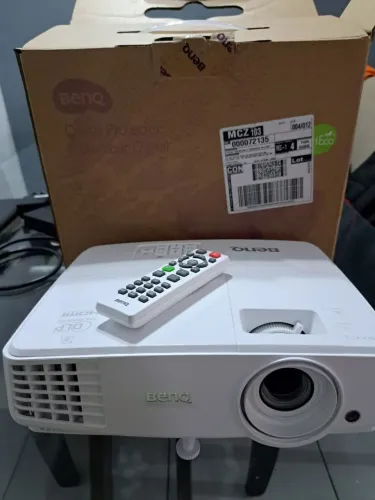 Projetor BenQ m527