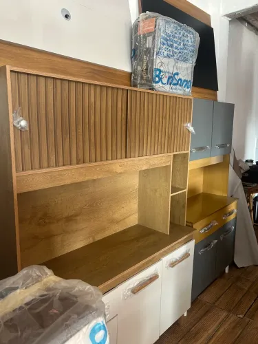 Armário de cozinha novo 