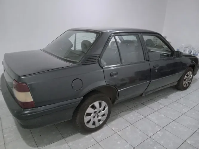 Chevrolet Monza Classic SE 2.0 /mpfi E EFI 2P E 4P 1993