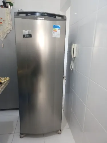 Vende geladeira Consul uma porta Frost Free 342lts em ótimo estado $ 1.000,00
