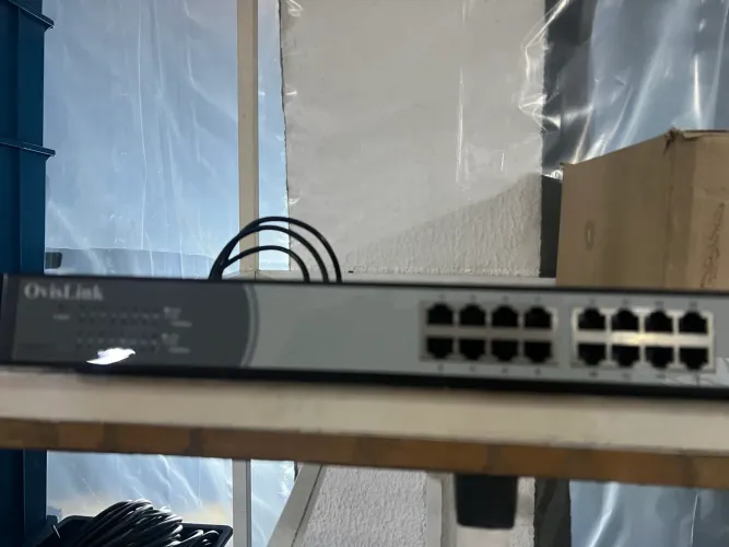 Switch de rede D-Link 16 canais