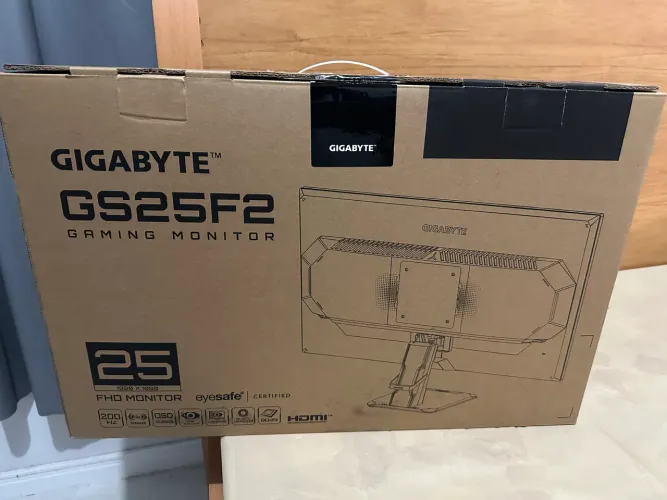 Monitor Gigabyte