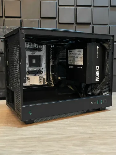 GABINETE DEEP COOL CH160 / B450 PRO JGINYE/ COSAIR CX650M FULL MODULAR