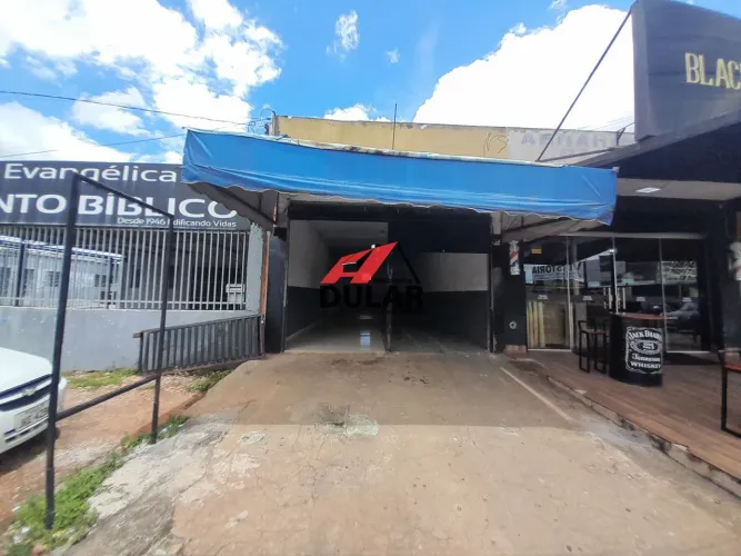 Aluguel de loja em Samambaia Sul, QS 310