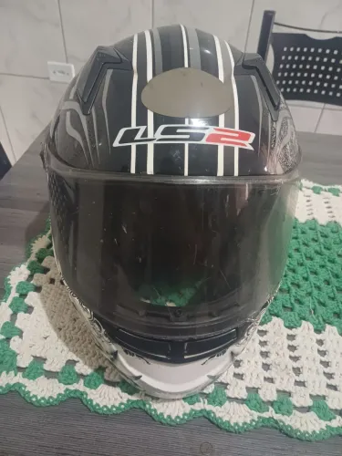 Capacete LS2