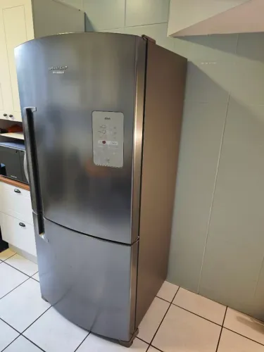 Geladeira Brastemp Inverse Maxi 591L Evox (BRE80AK) 110v - Excelente Estado!