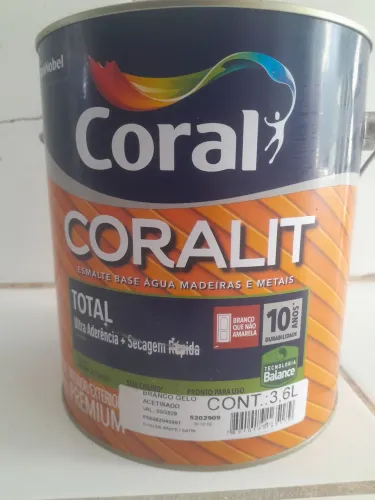Vende se 3 galoes de tinta esmalte sitetico base dagua