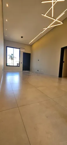 Casa de alto padrão em condomínio fechado 162.95m², bairro Quinta da Mata, Zona Leste em R