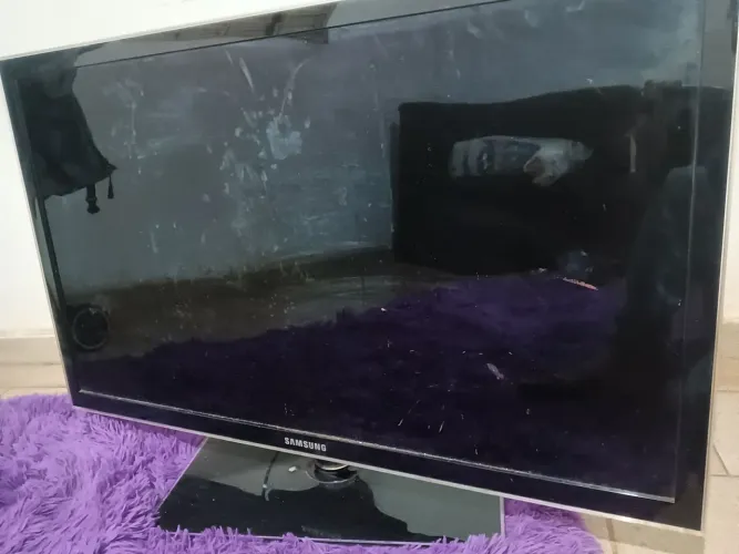 Tv Samsung não é smar problema no auto falante 