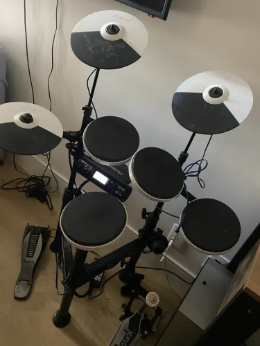 Bateria Eletrônica Roland Td4