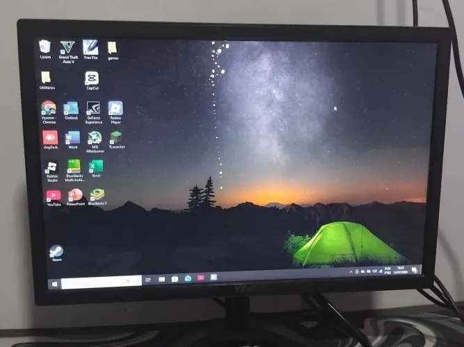 Monitor VX Pro 19" LED Funcionando (Com Mancha na Tela)