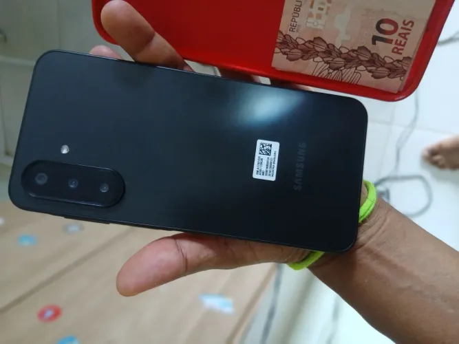 Vendo celular zerado a17. 800