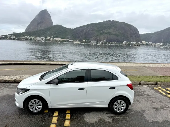 Chevrolet Onix JOY Hatch 1.0 8V Flex Mec. 4P 2019