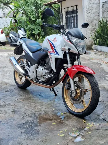 Cb 300