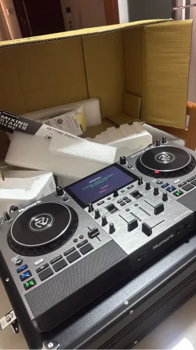 Numark Mixstream Pro Go