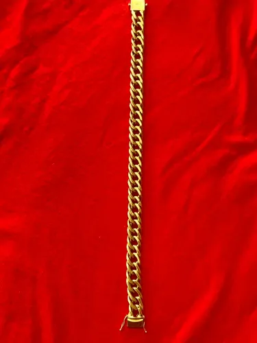 Corrente e pulseira em ouro 18