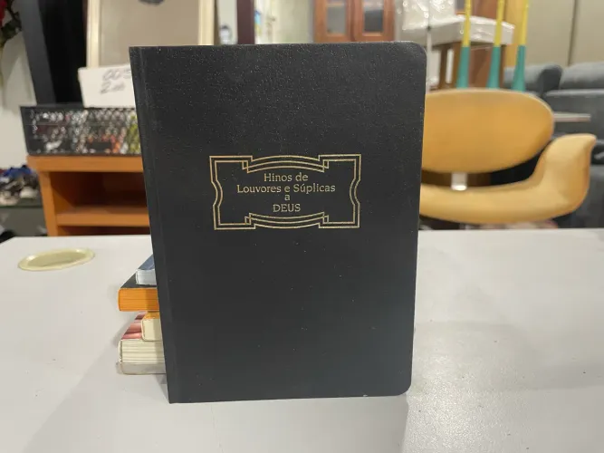 Livro Hinos de Louvores e Súplicas a DEUS
