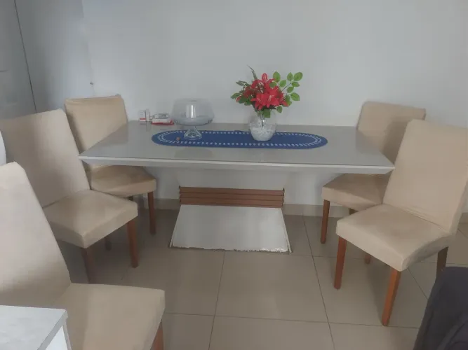 Mesa de Jantar 06 Lugares com Cadeira