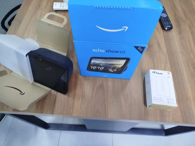 Alexa 8" echo show terceira geração 