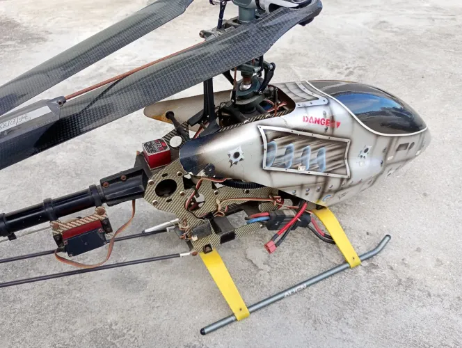Helimodelo Align T-Rex 600E CF 