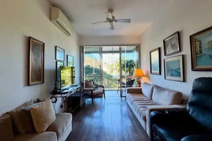 Apartamento : / Residencial / Lagoa