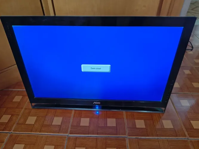 Monitor AOC com TV integrada 22 polegadas 