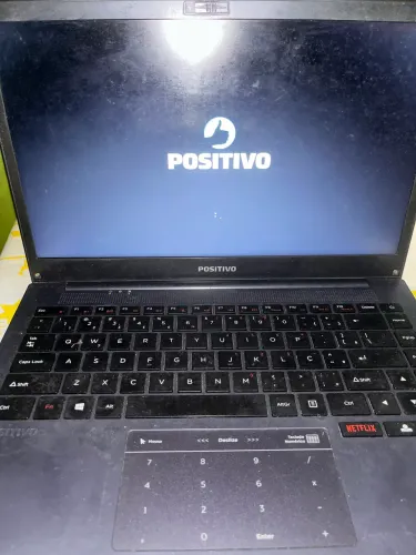 NOTEBOOK POSITIVO - SEMI NOVO 64 GB de armazenamento