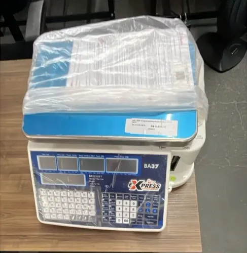 Balança Urano com etiquetadora (Anselmo)