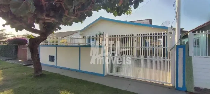 Casa com 3 dormitórios à venda, 167 m² por R$ 400.000,00 - Grussaí - São João da Barra/RJ