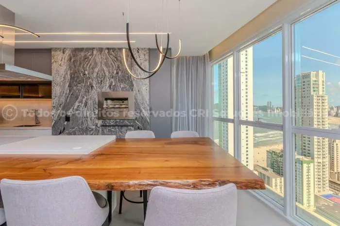 Apartamento com 3 suítes no Alameda Jardins em Balneário Camboriú
