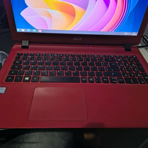 Notebook Acer Aspire ES1-572